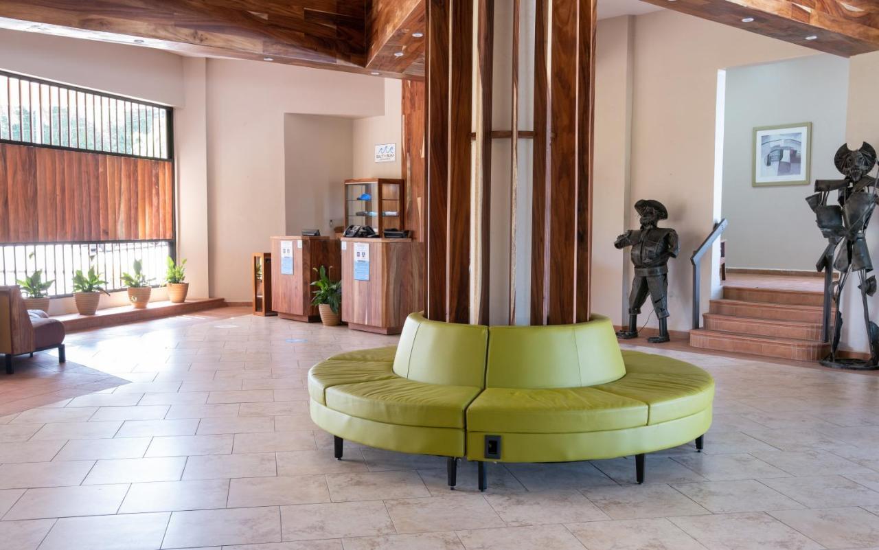Parador El Faro Aguadilla Bagian luar foto