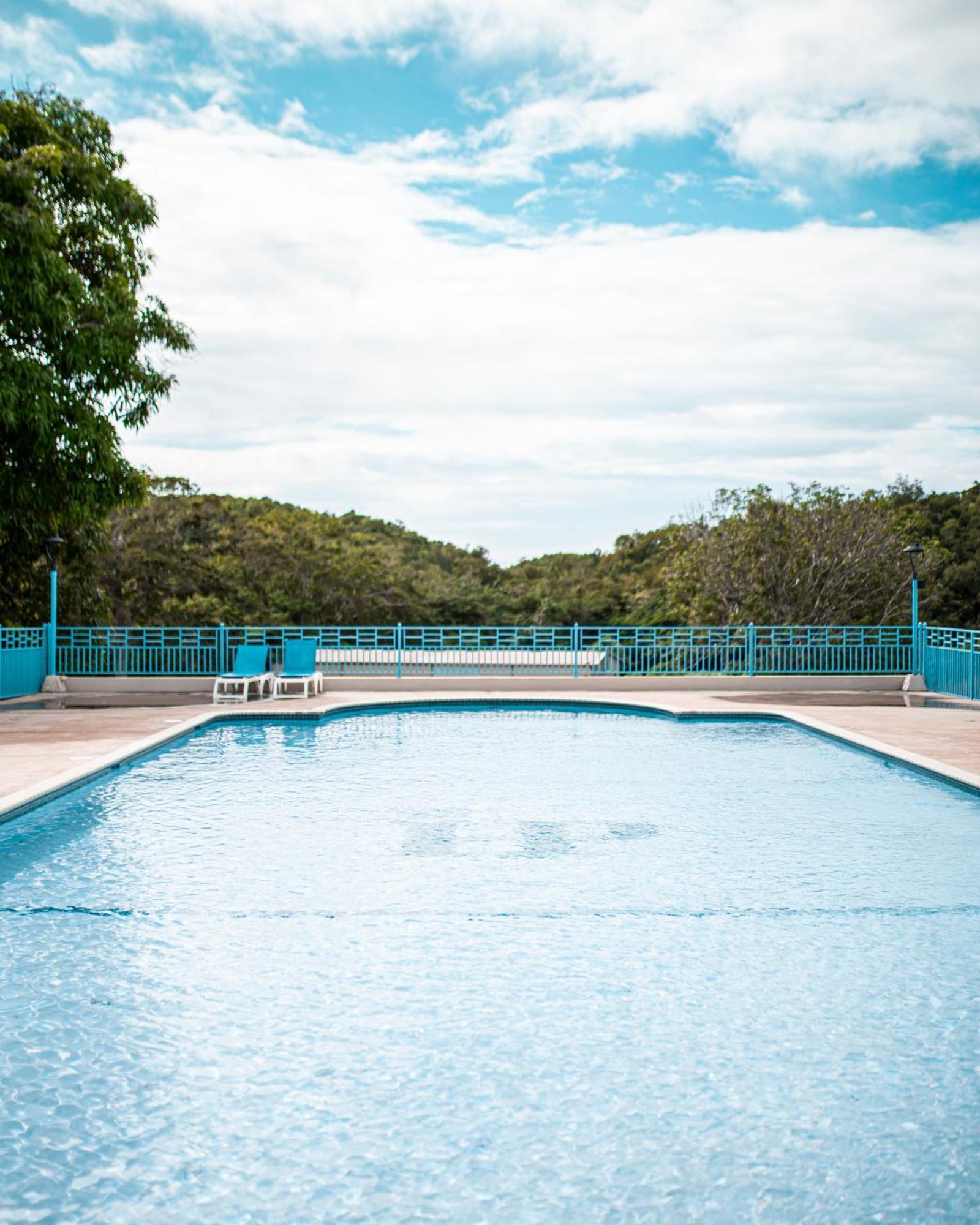 Parador El Faro Aguadilla Bagian luar foto